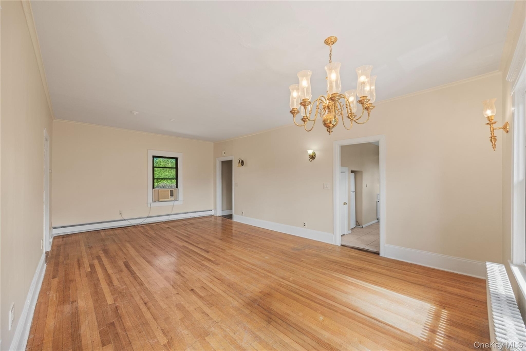 176 Colonial Parkway - Photo 23
