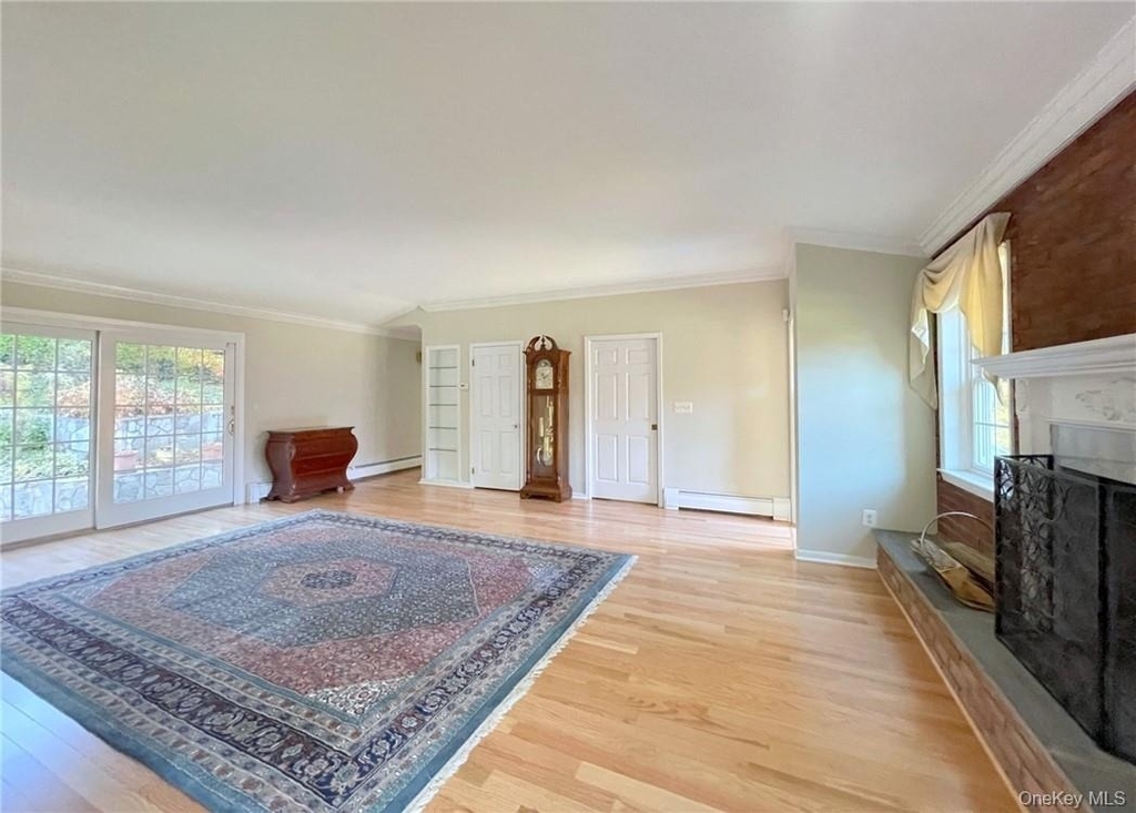 12 Ervilla Drive - Photo 5