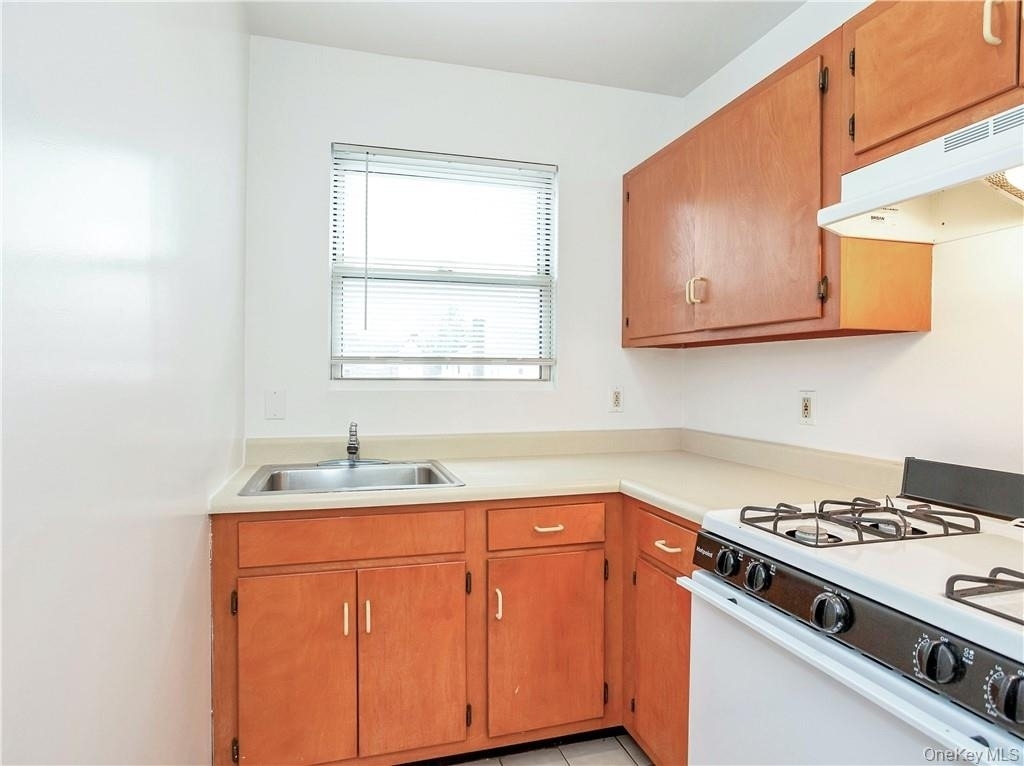 15 Quinby Avenue - Photo 5