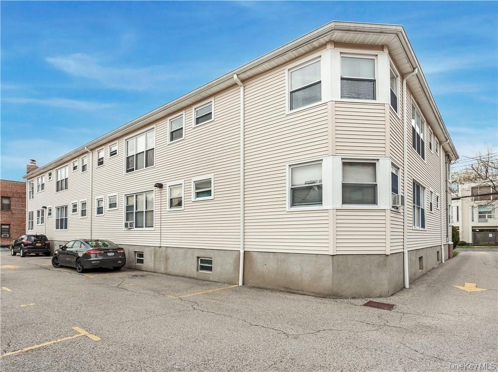 15 Quinby Avenue - Photo 13