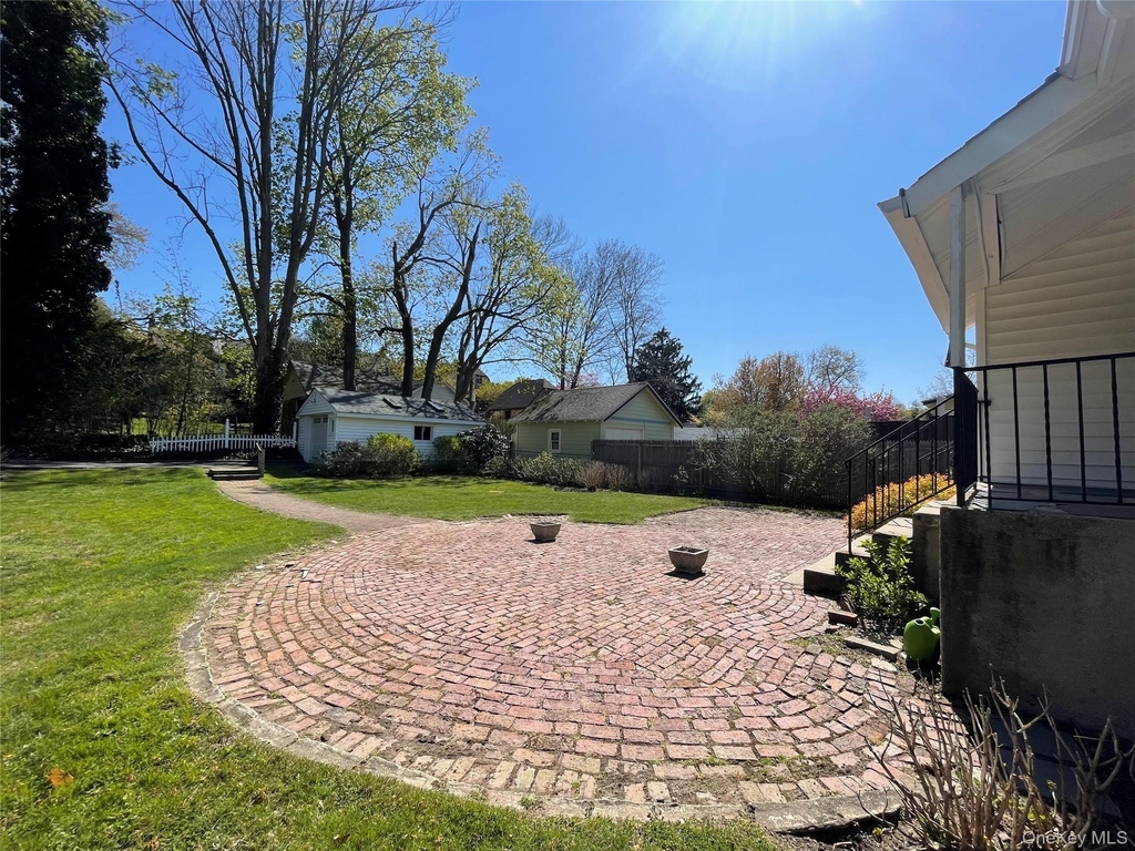 38 Sammis Street - Photo 15