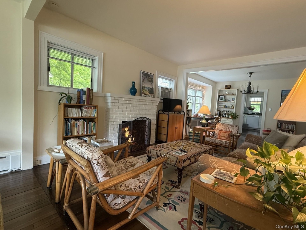 38 Sammis Street - Photo 2