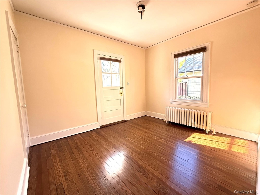 38 Sammis Street - Photo 8