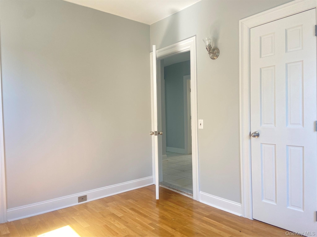 148-42 87th Avenue - Photo 7