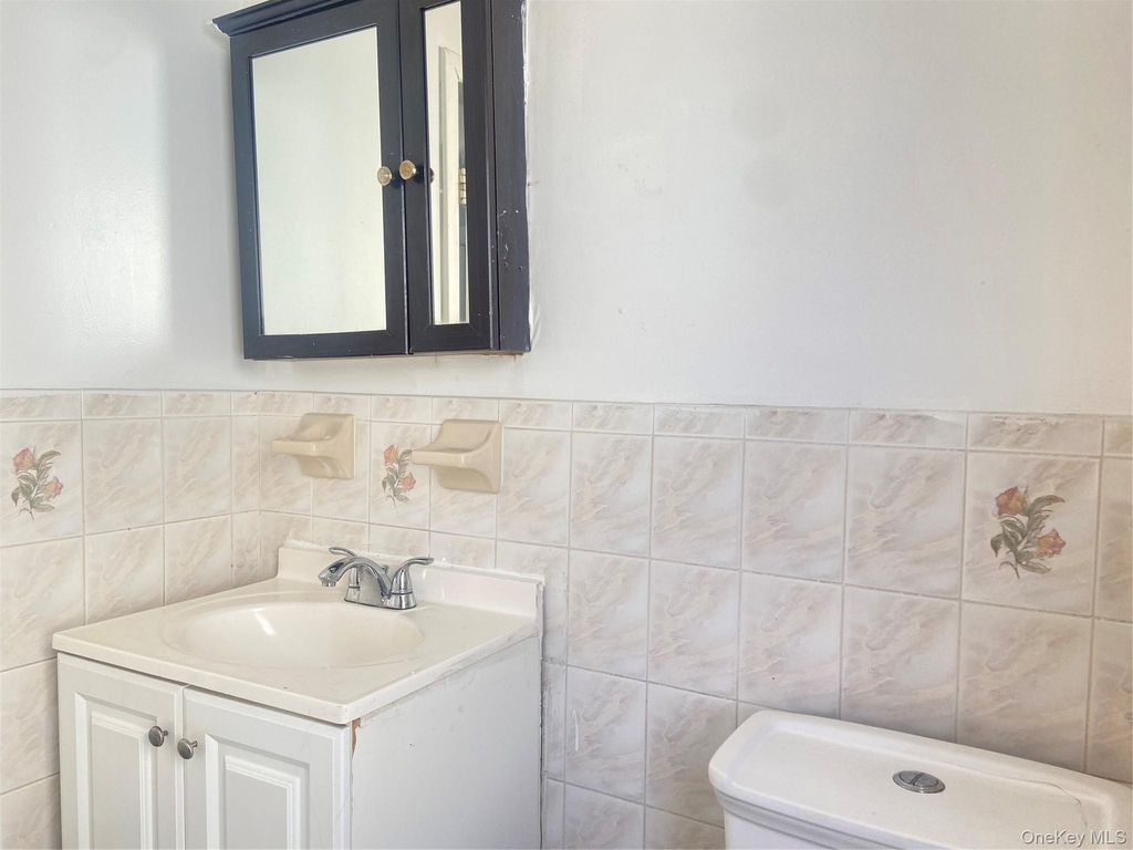 148-42 87th Avenue - Photo 3
