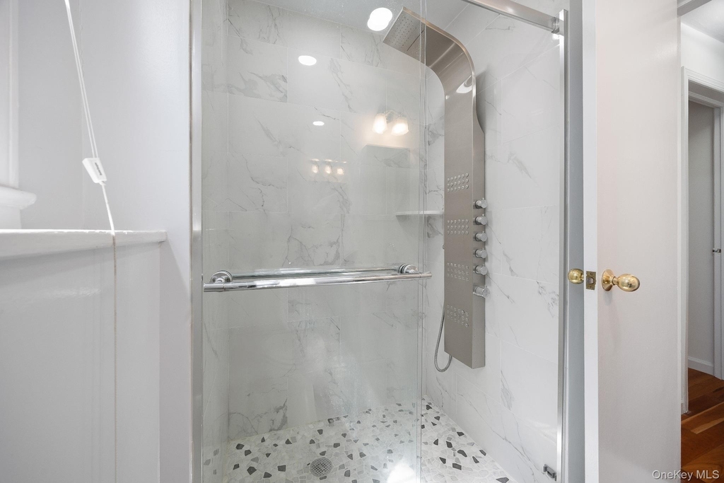 372 Heathcote Road - Photo 9