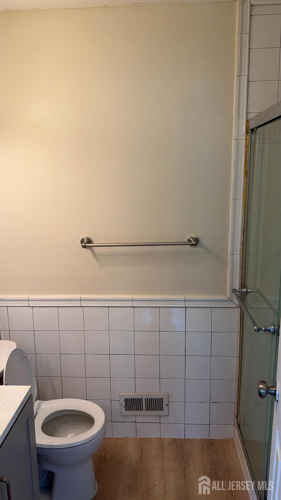 246 Hampshire Court - Photo 7
