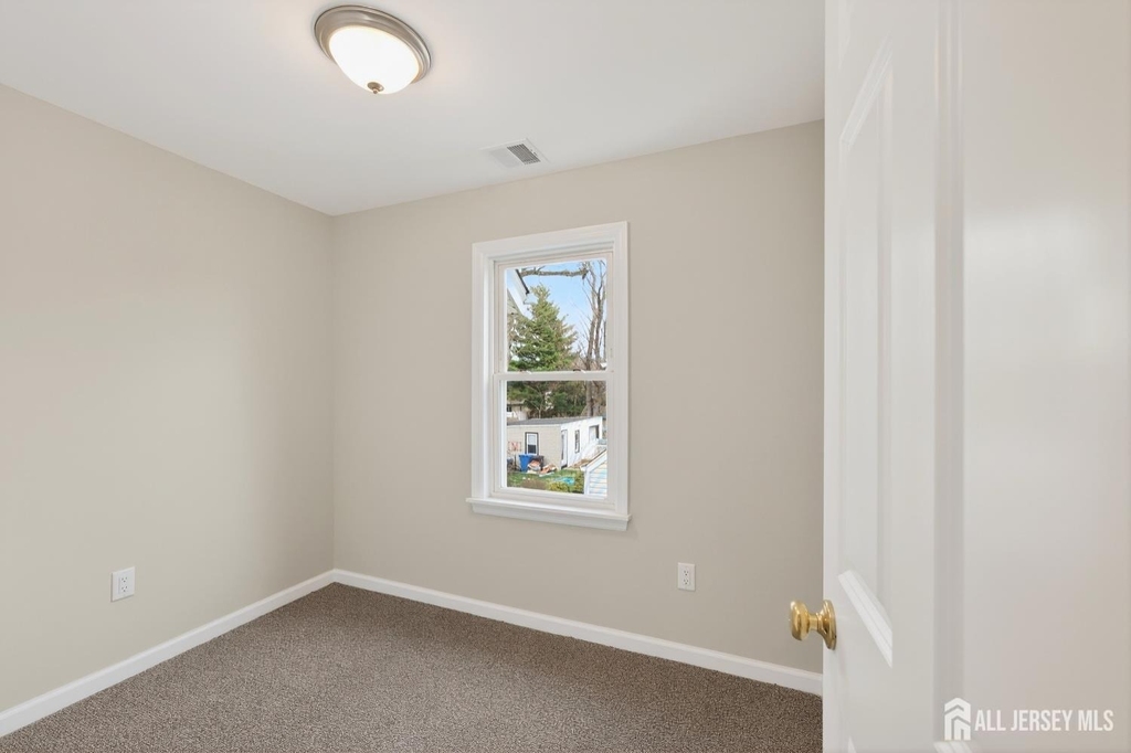 119 Vogel Place - Photo 5