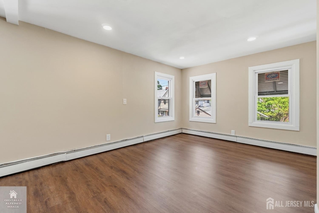 1648 Essex Street - Photo 13