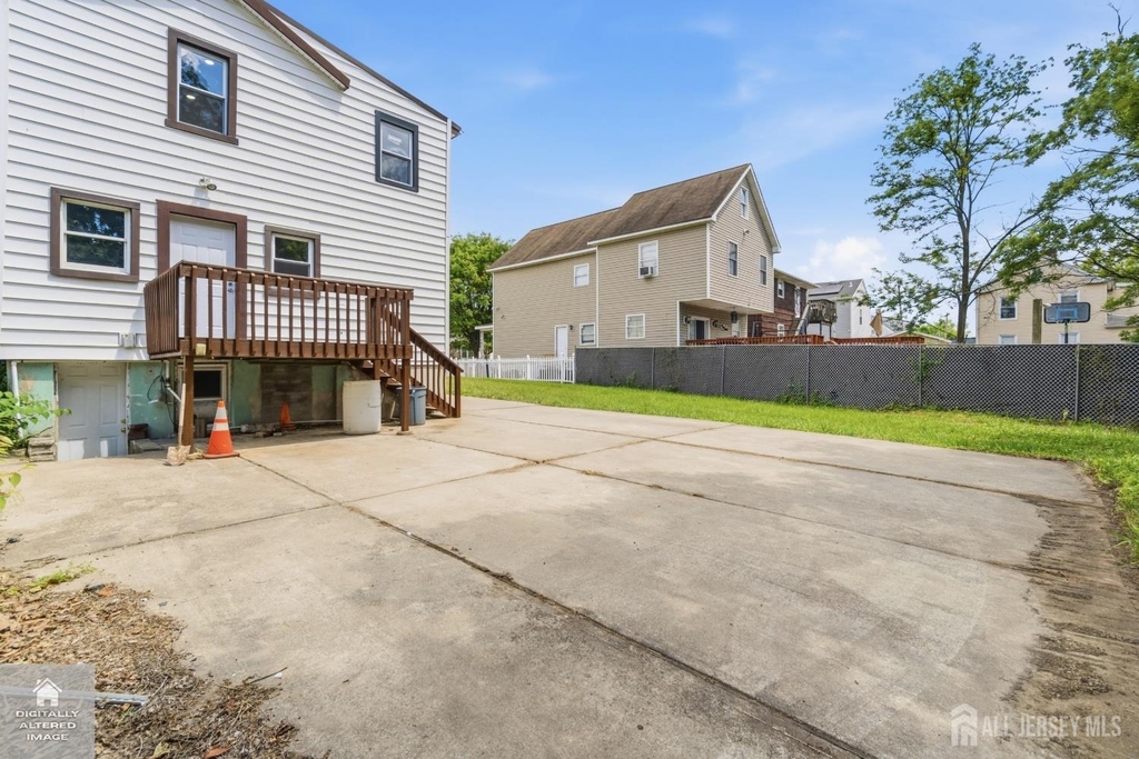 1648 Essex Street - Photo 27