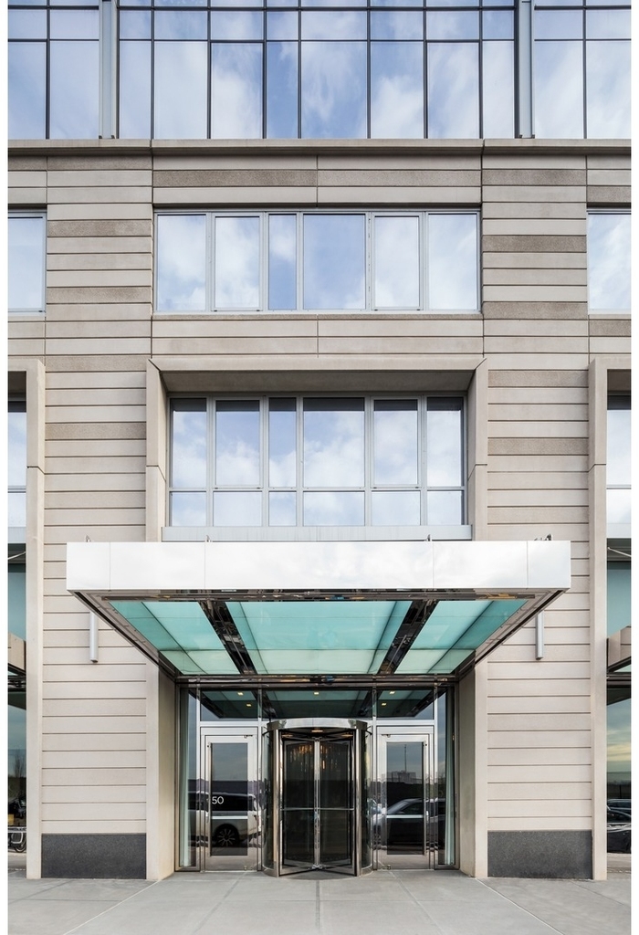 50 Riverside Boulevard - Photo 5
