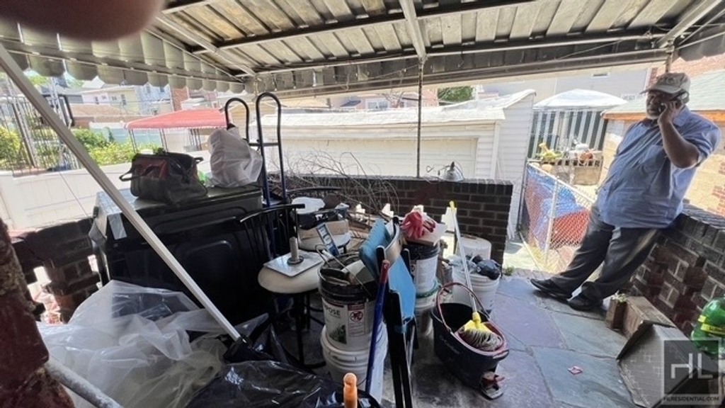 586 E 54th Street - Photo 11
