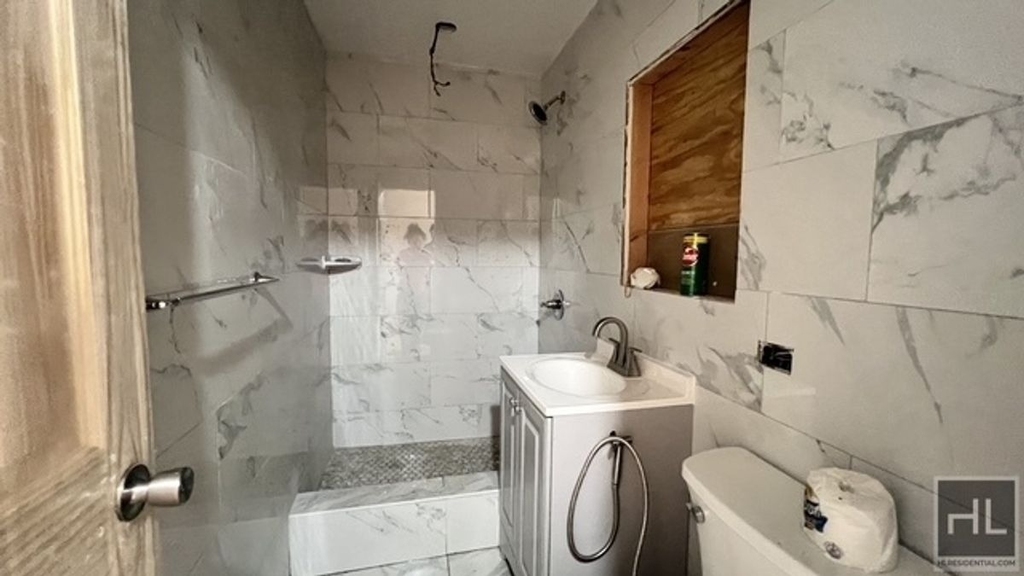 586 E 54th Street - Photo 8