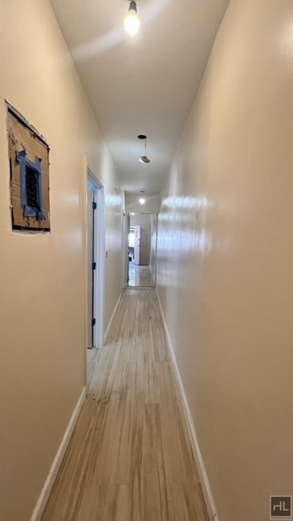 586 E 54th Street - Photo 6