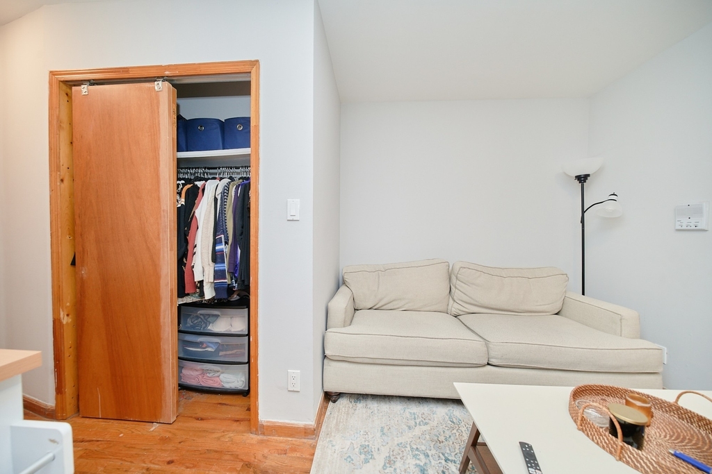456 9th Avenue - Photo 6