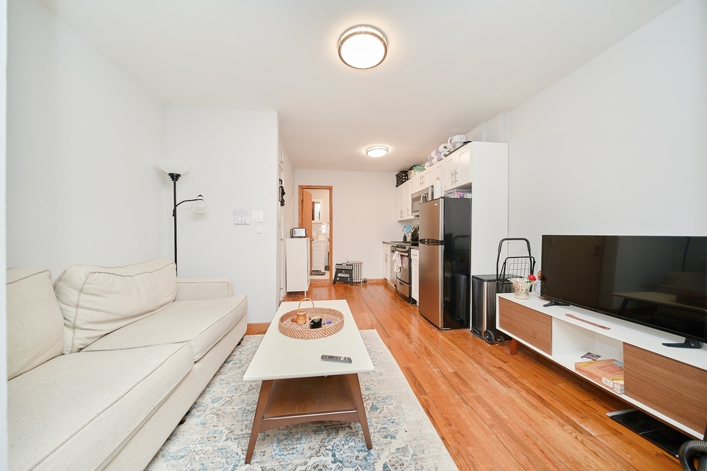 456 9th Avenue - Photo 1