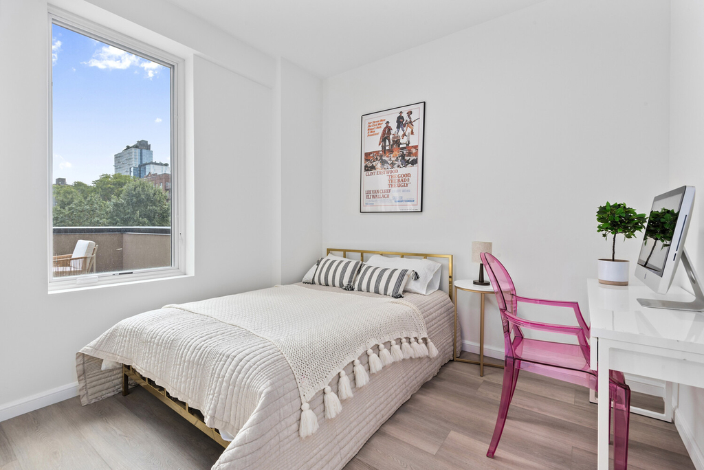 1 Lenox Road - Photo 0