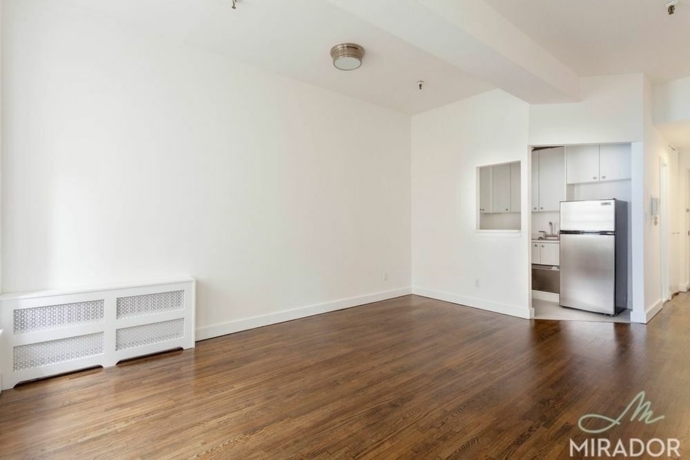127 4th Avenue - Photo 2