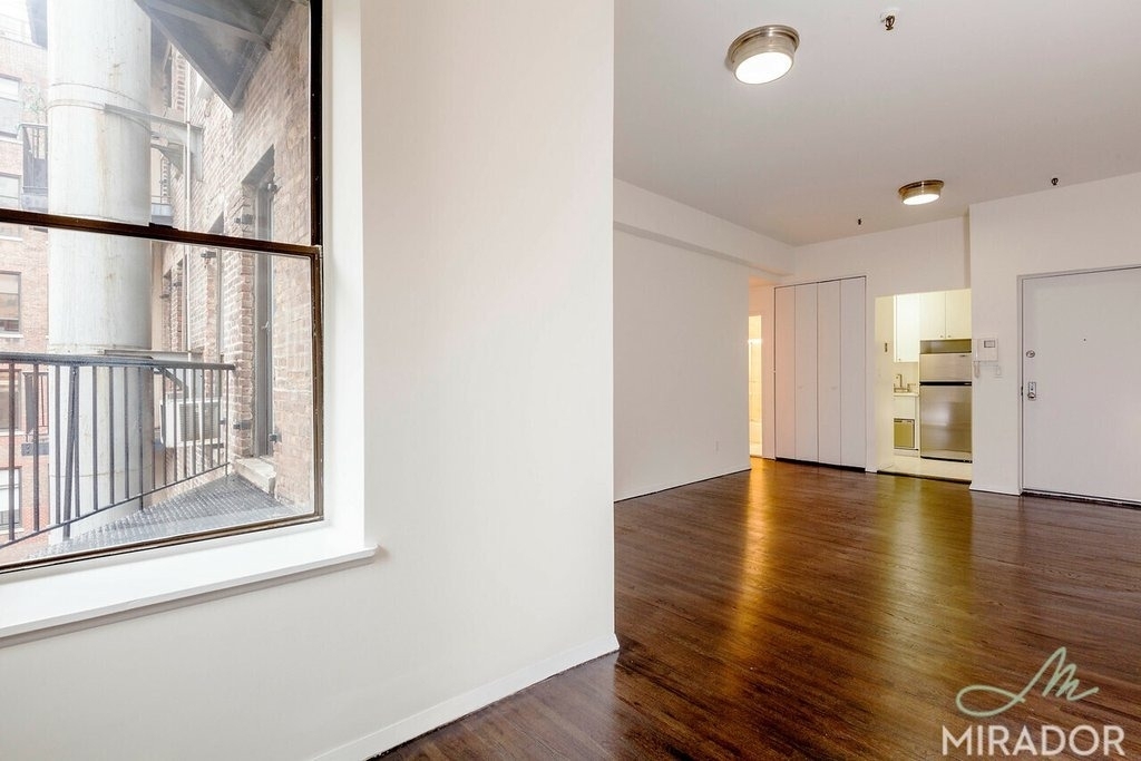 127 4th Avenue - Photo 1