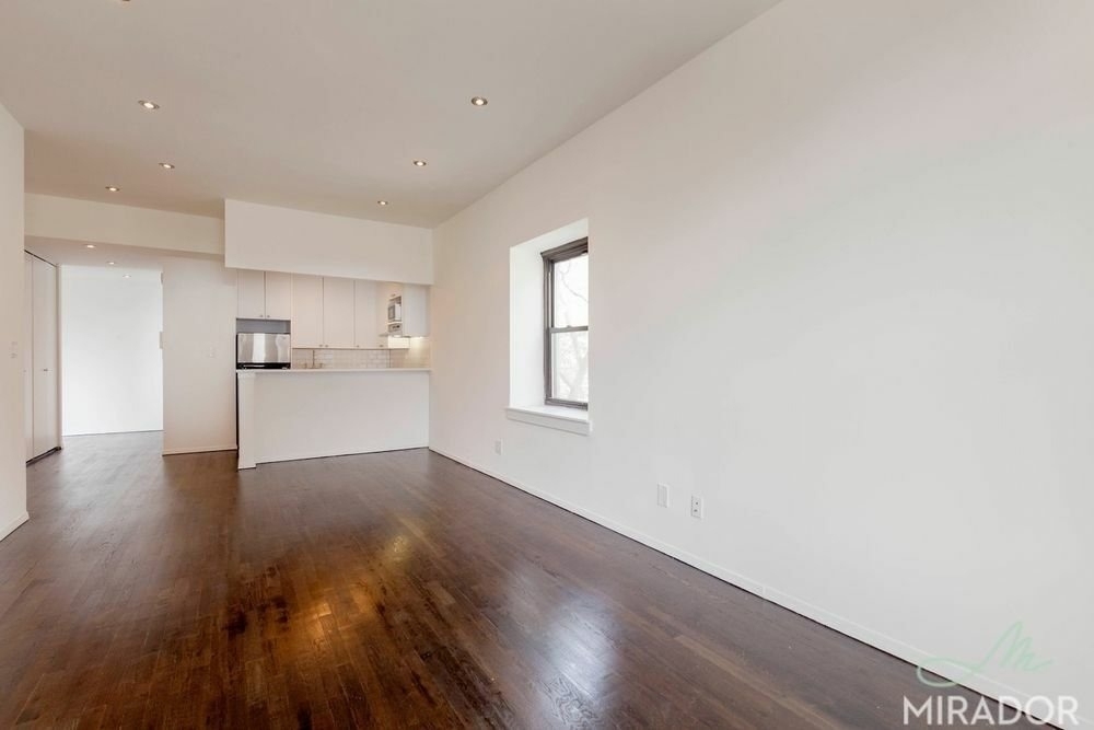 304 E 20th Street - Photo 1