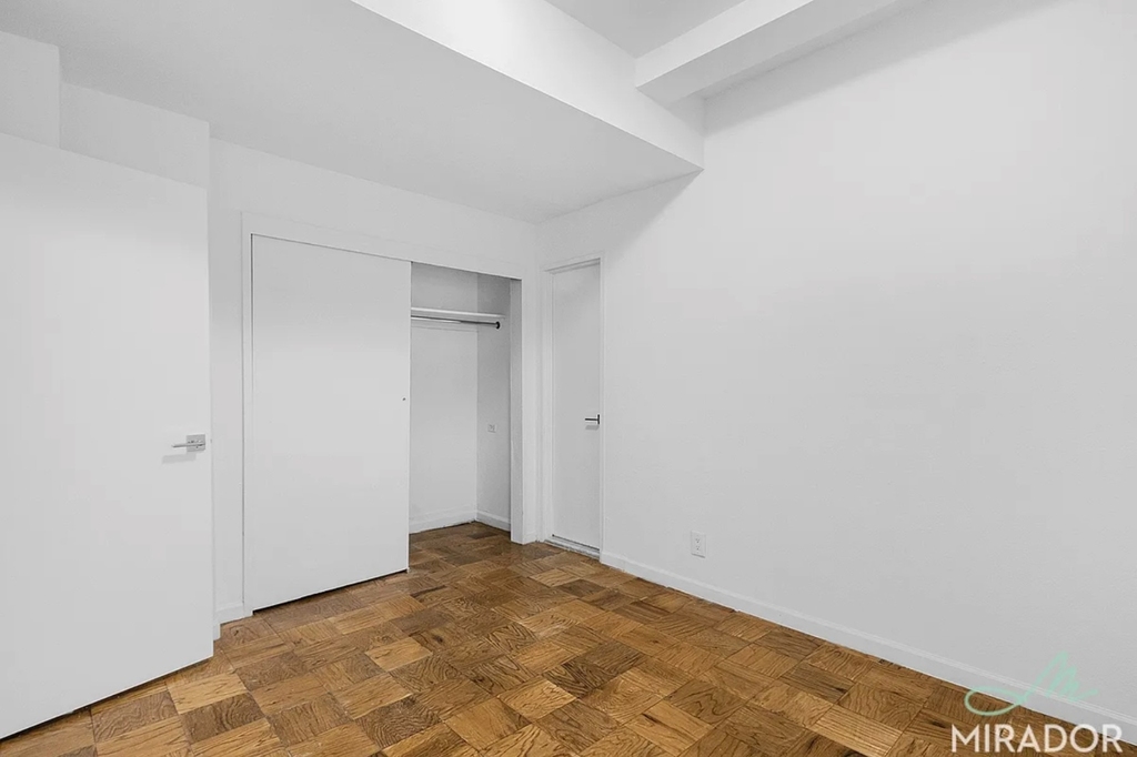 132 E 45th Street - Photo 5