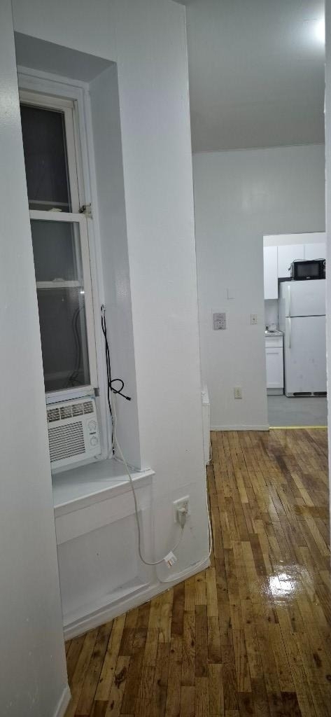229 E 29th Street - Photo 8