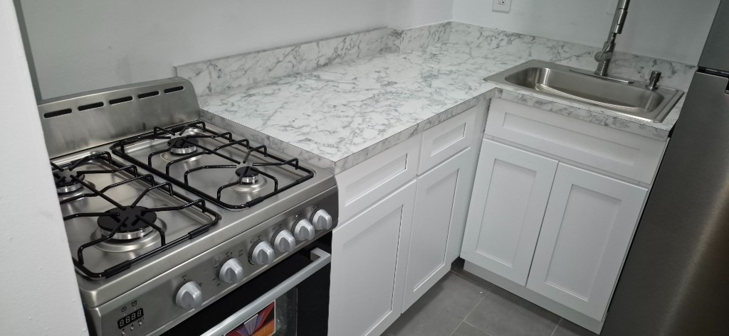 229 E 29th Street - Photo 29