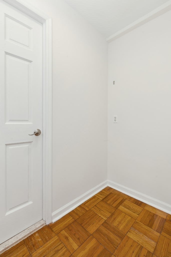 333 W 57th Street - Photo 4