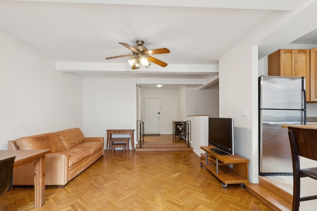 333 W 57th Street - Photo 1