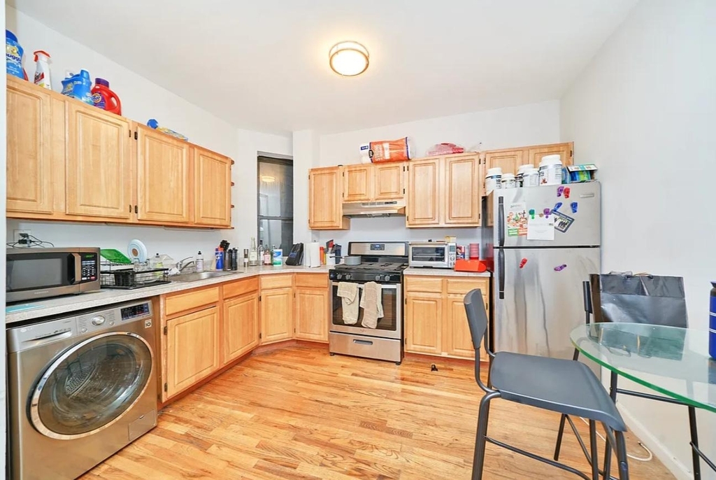 364 W 36th Street - Photo 1