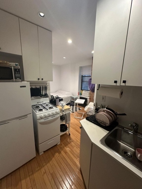 146 Sullivan Street - Photo 3