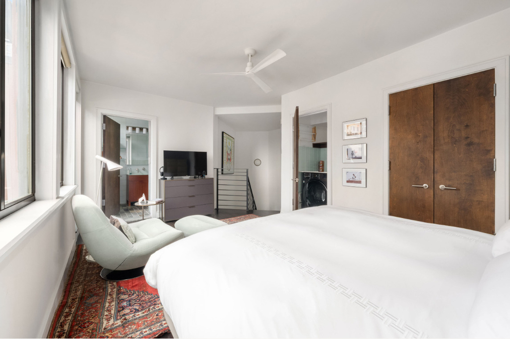 345 E 50th Street - Photo 0