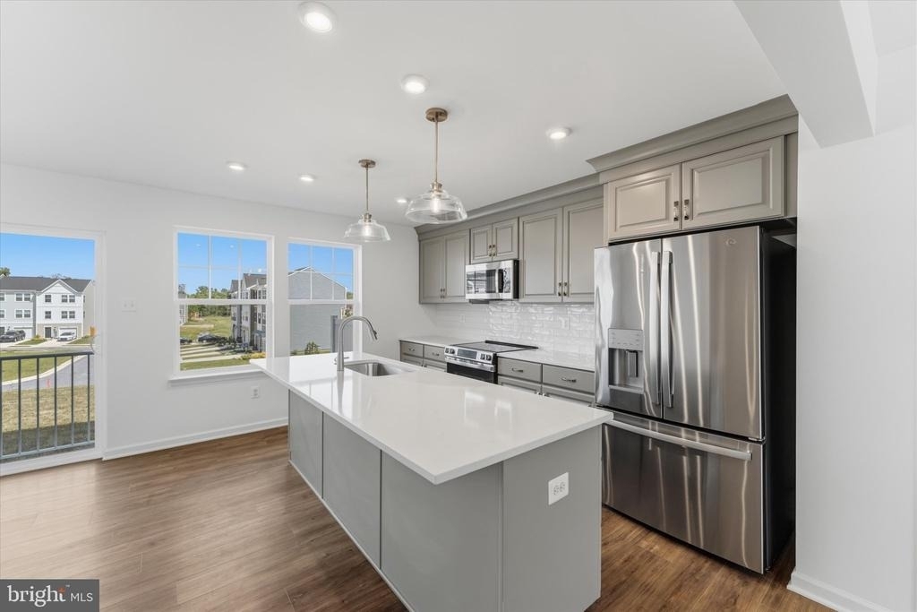 505 Fontana Circle - Photo 3