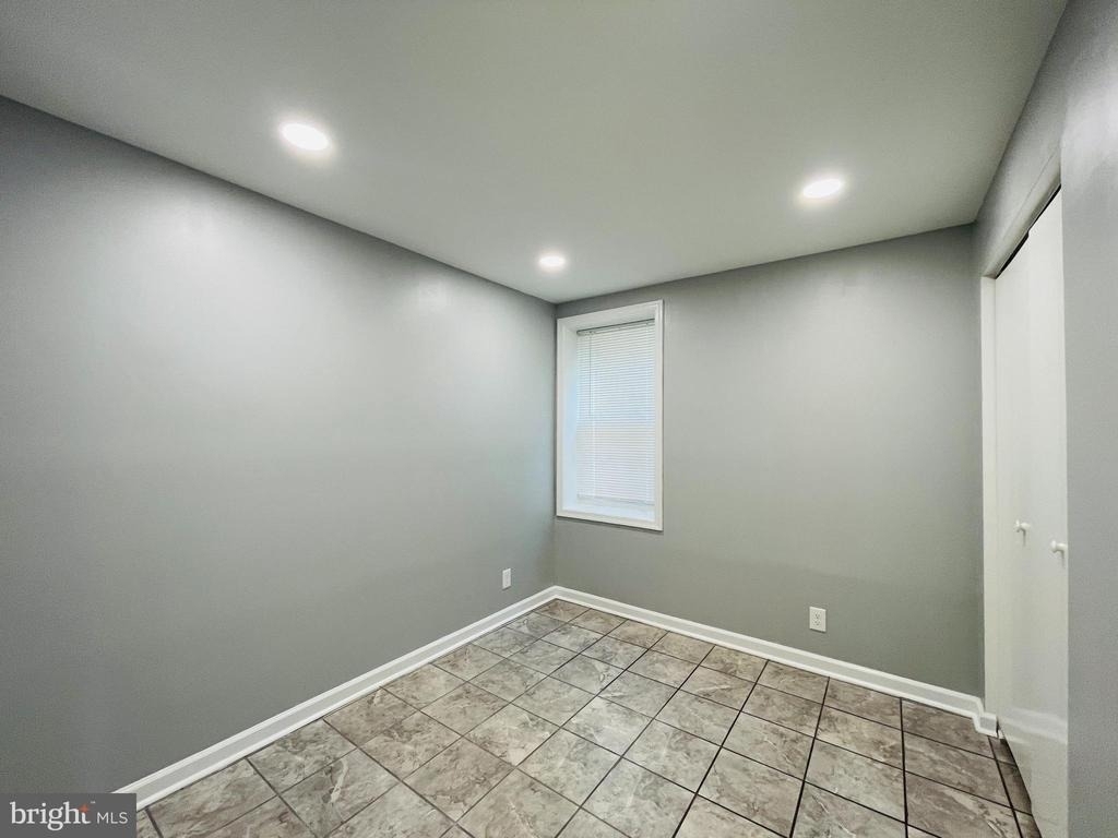 202 Chesterfield Lane - Photo 10