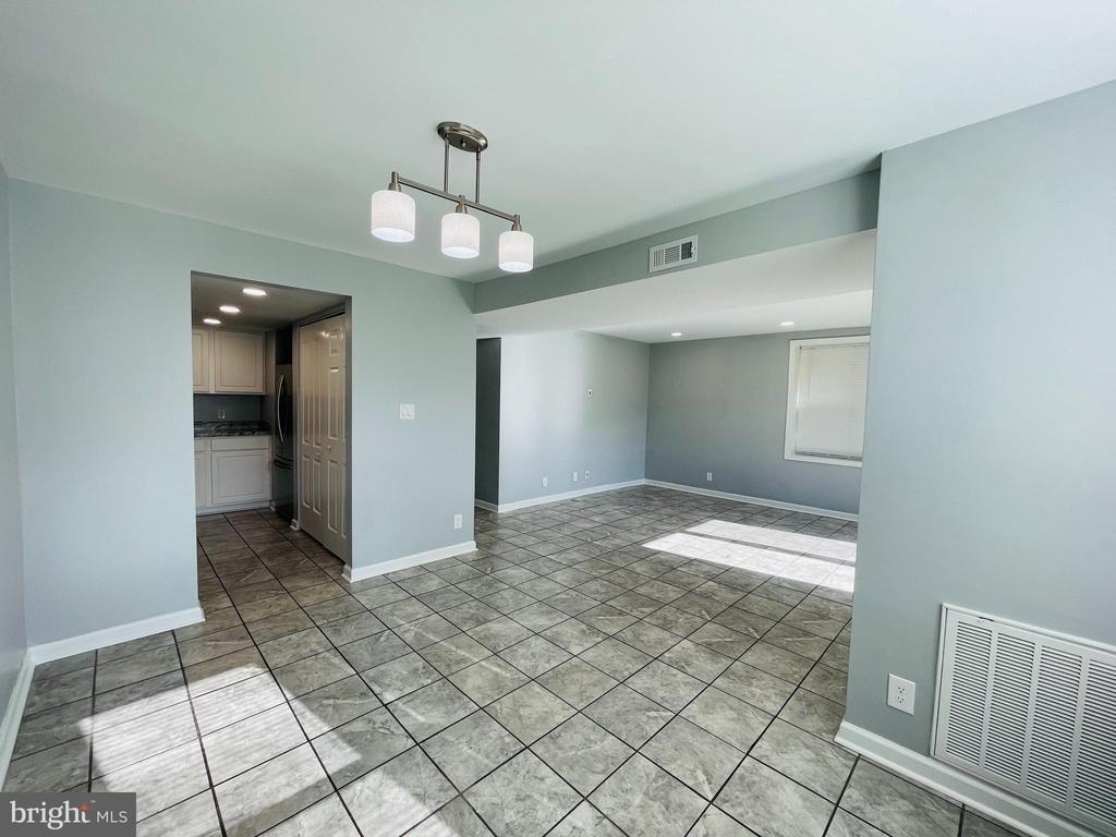 202 Chesterfield Lane - Photo 3