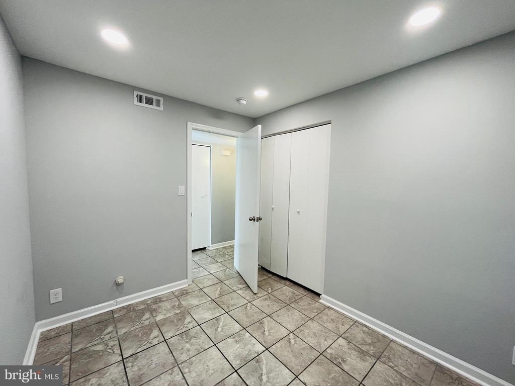 202 Chesterfield Lane - Photo 9