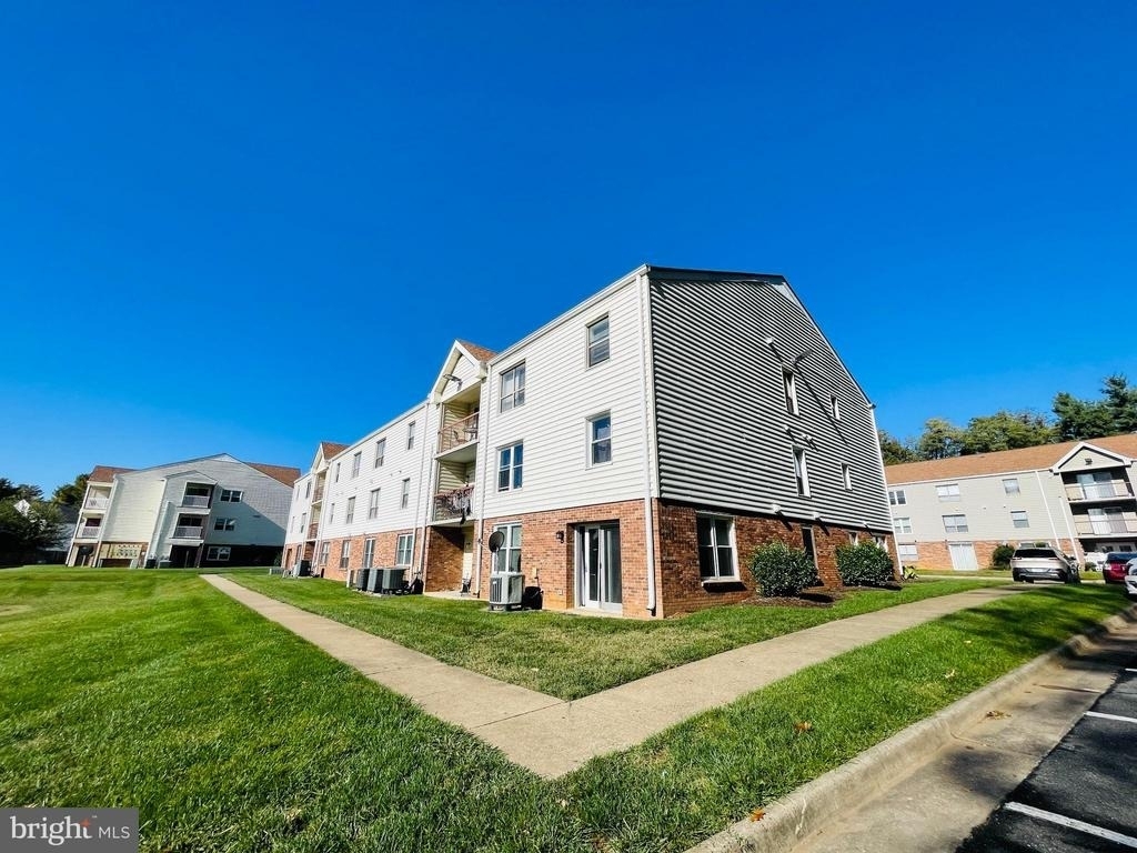 202 Chesterfield Lane - Photo 17