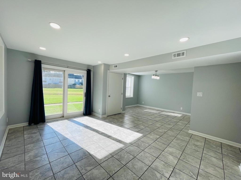 202 Chesterfield Lane - Photo 2