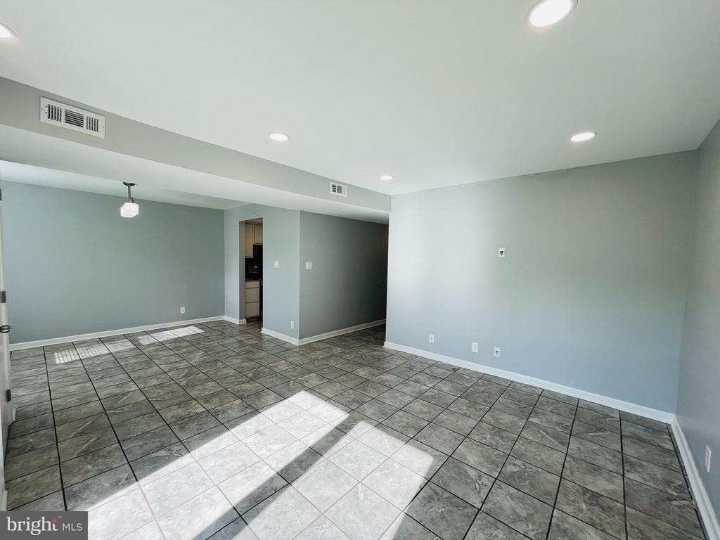 202 Chesterfield Lane - Photo 1