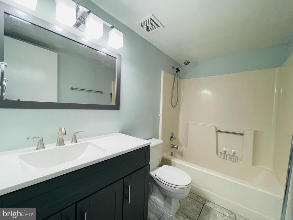 202 Chesterfield Lane - Photo 12