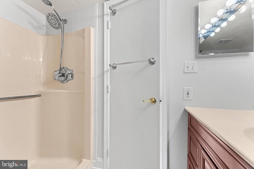 202 Chesterfield Lane - Photo 16