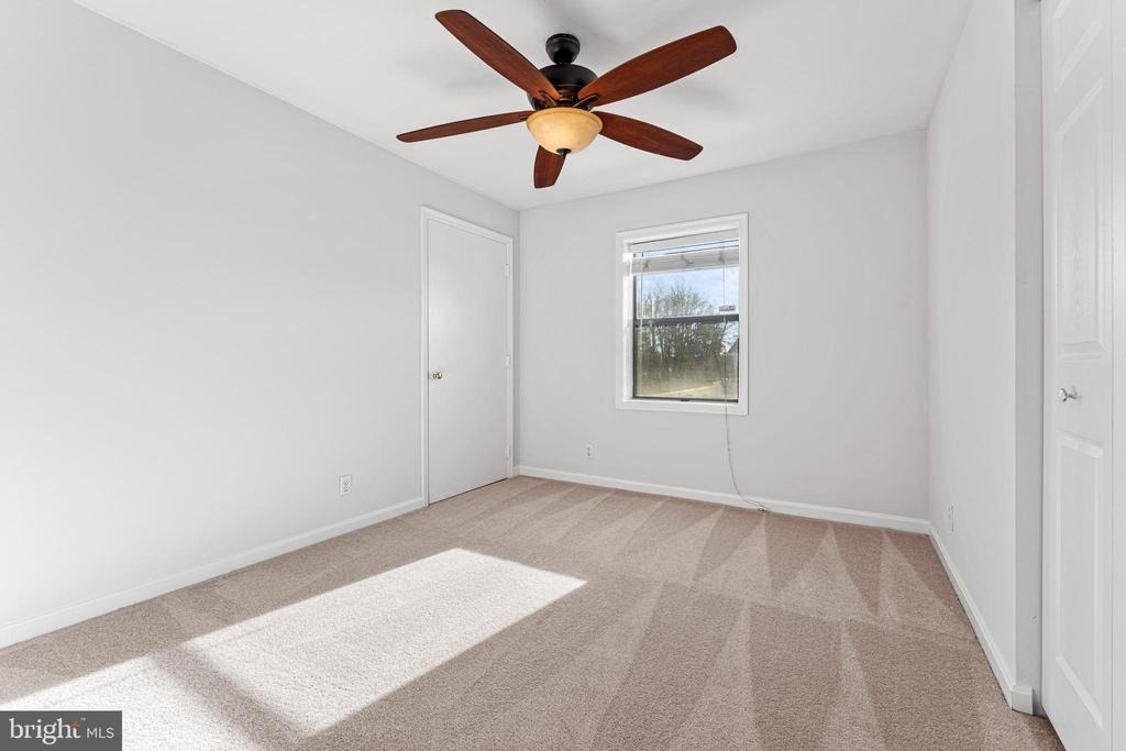 202 Chesterfield Lane - Photo 11