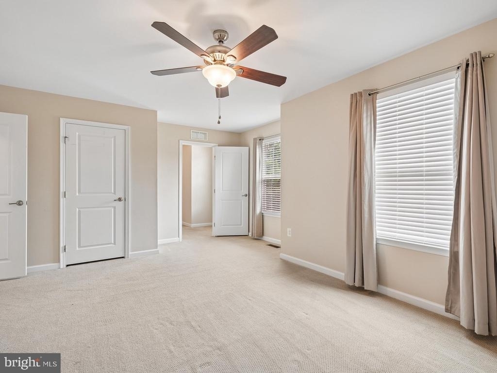 23 Taylors Hill Way - Photo 36