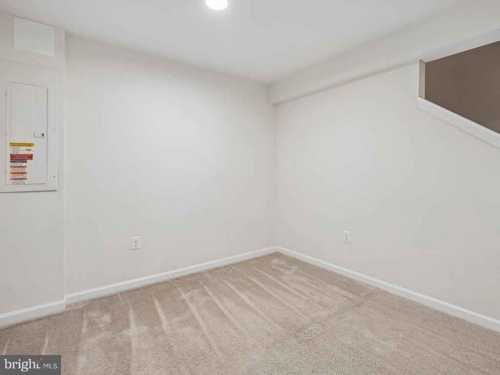 23 Taylors Hill Way - Photo 49