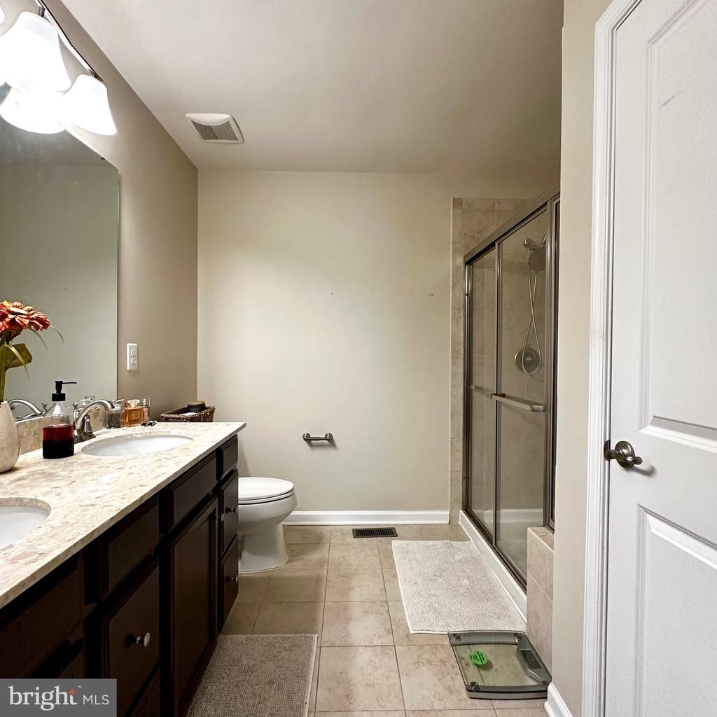 23 Taylors Hill Way - Photo 10