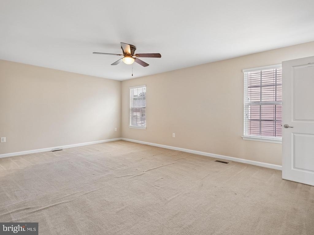 23 Taylors Hill Way - Photo 20