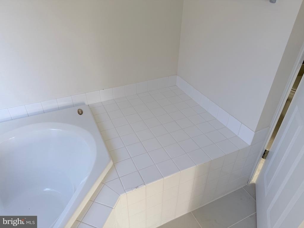 5970 Spout Spring Court - Photo 16