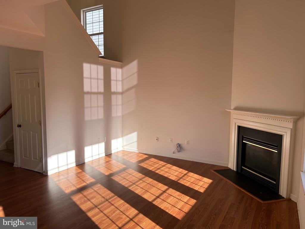 6821 Hollow Glen Court - Photo 2