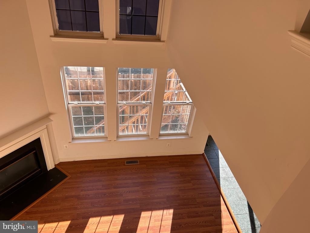 6821 Hollow Glen Court - Photo 6