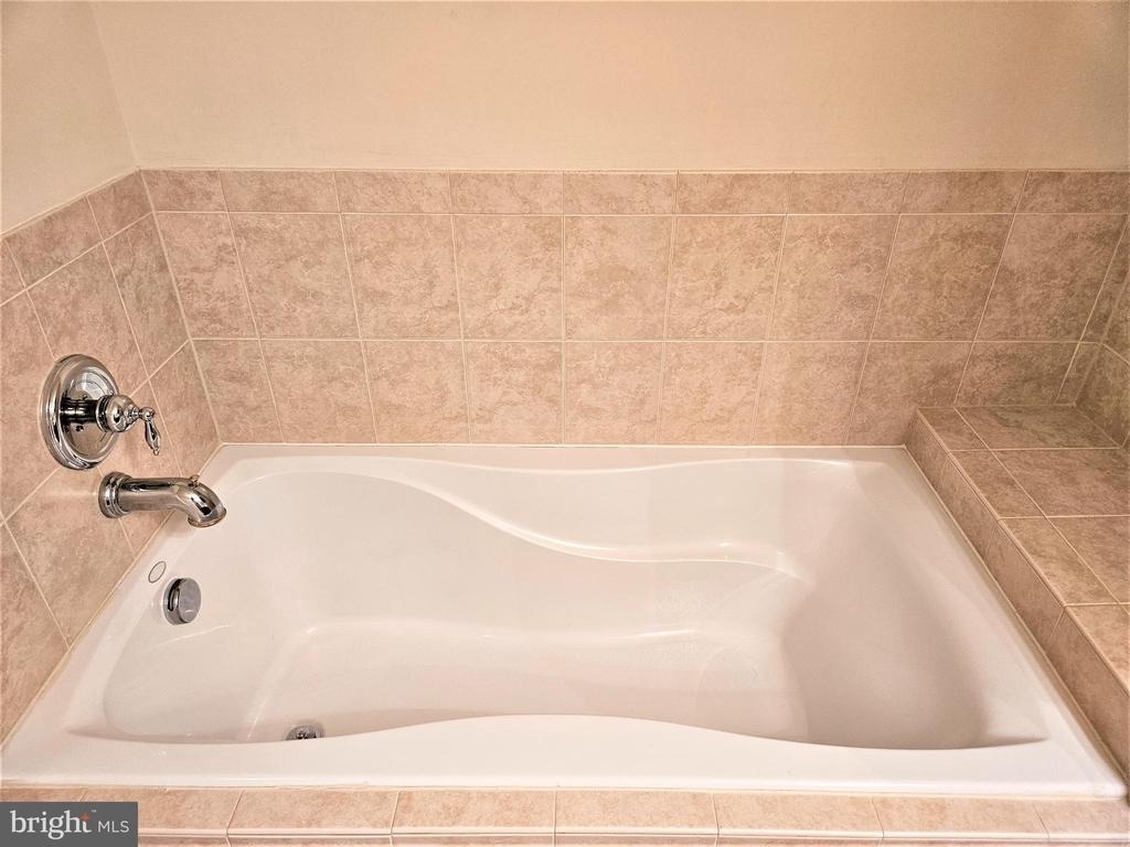 11268 Wortham Crest Circle - Photo 18